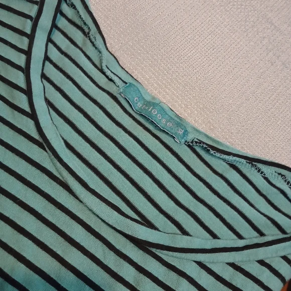 Chill Striped Teal Tunic with Contrast Waffle Knit from Cut+Loose - Picture 5 of 6